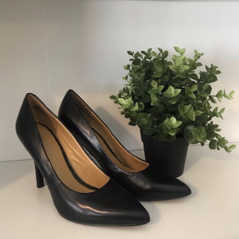 Nine West Women’s Black Stiletto Pumps
